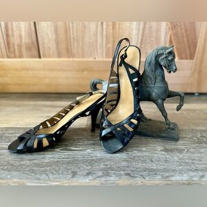 8 1/2 Black Slingbacks